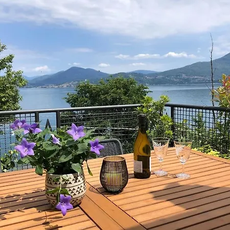 Ciao Lago: Front Row View *