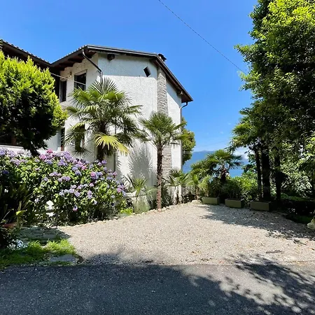 Ciao Lago: Front Row View Appartement