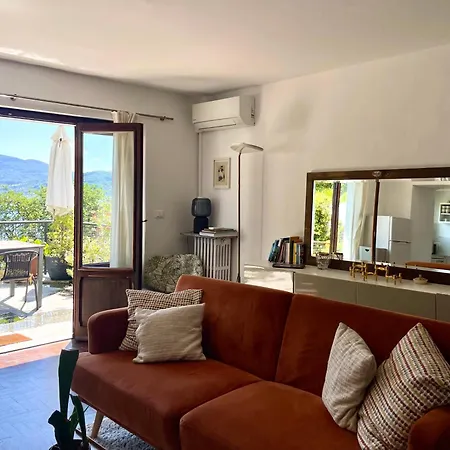 Ciao Lago: Front Row View Appartement *