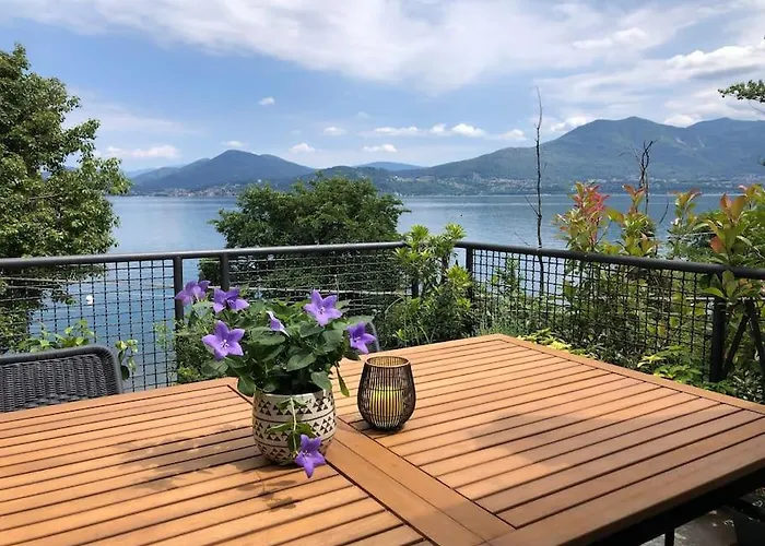 Ciao Lago: Front Row View Oggebbio