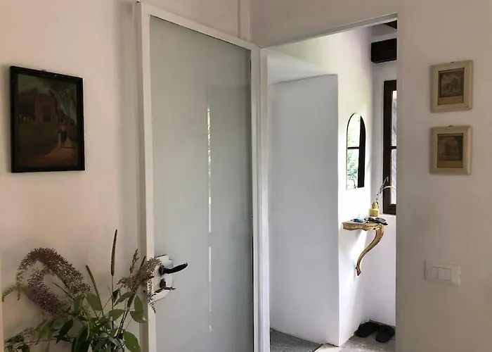 Ciao Lago: Front Row View Apartament