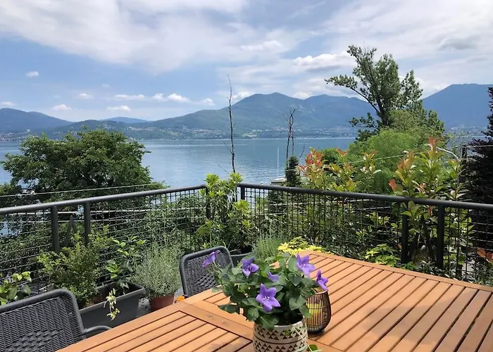 Ciao Lago: Front Row View Apartament Oggebbio