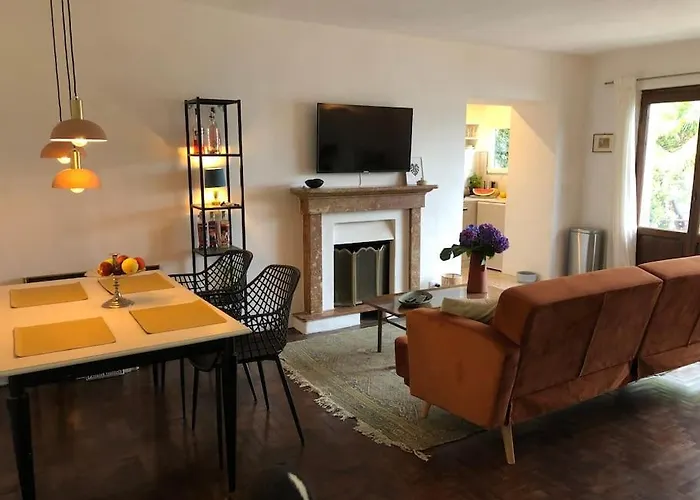 Ciao Lago: Front Row View *