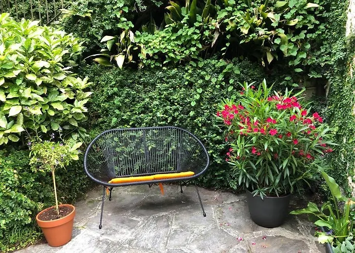 Ciao Lago: Front Row View